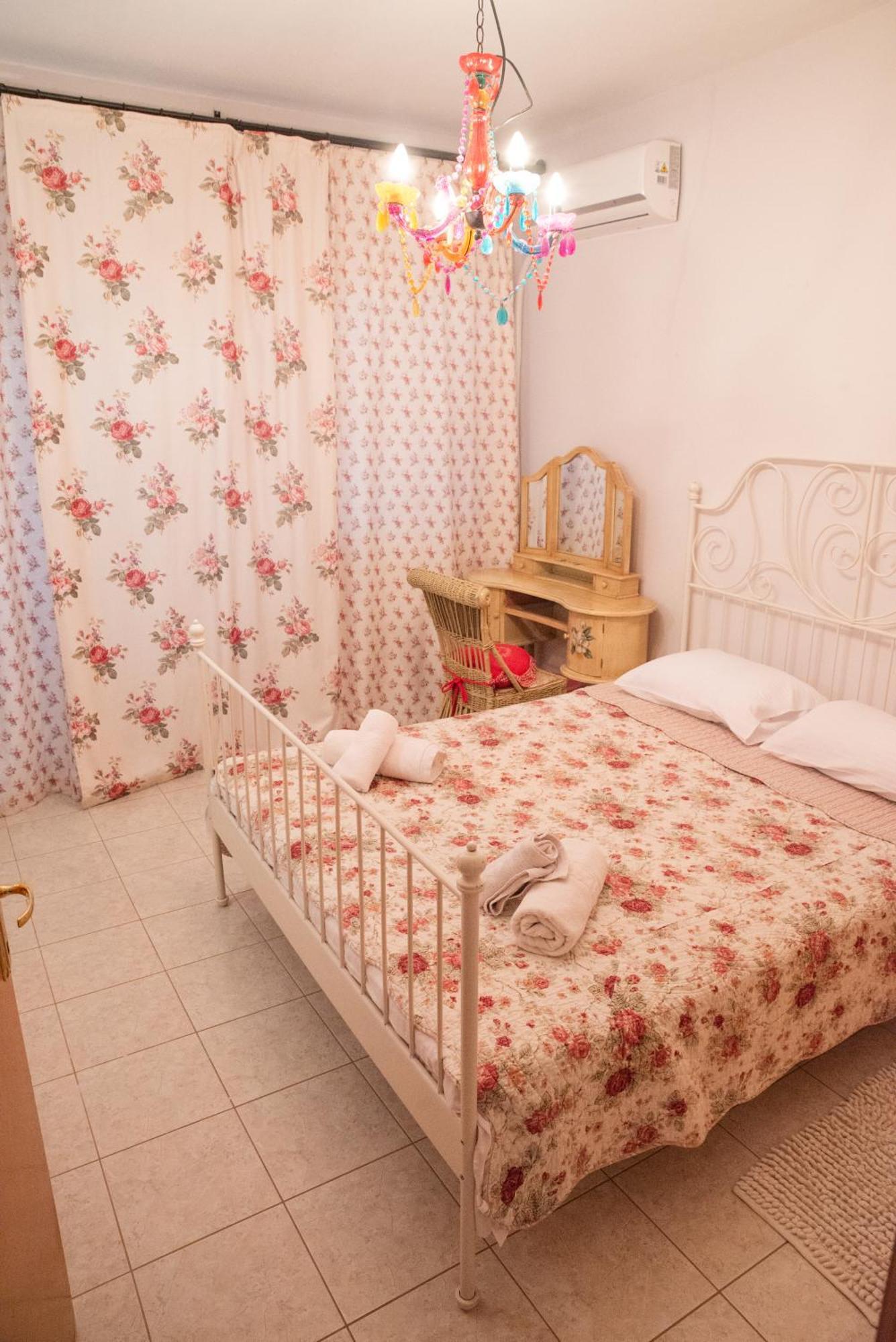 亚历山德鲁波利斯The Early Bird - Cosy 2-Floor House With Garden别墅 外观 照片
