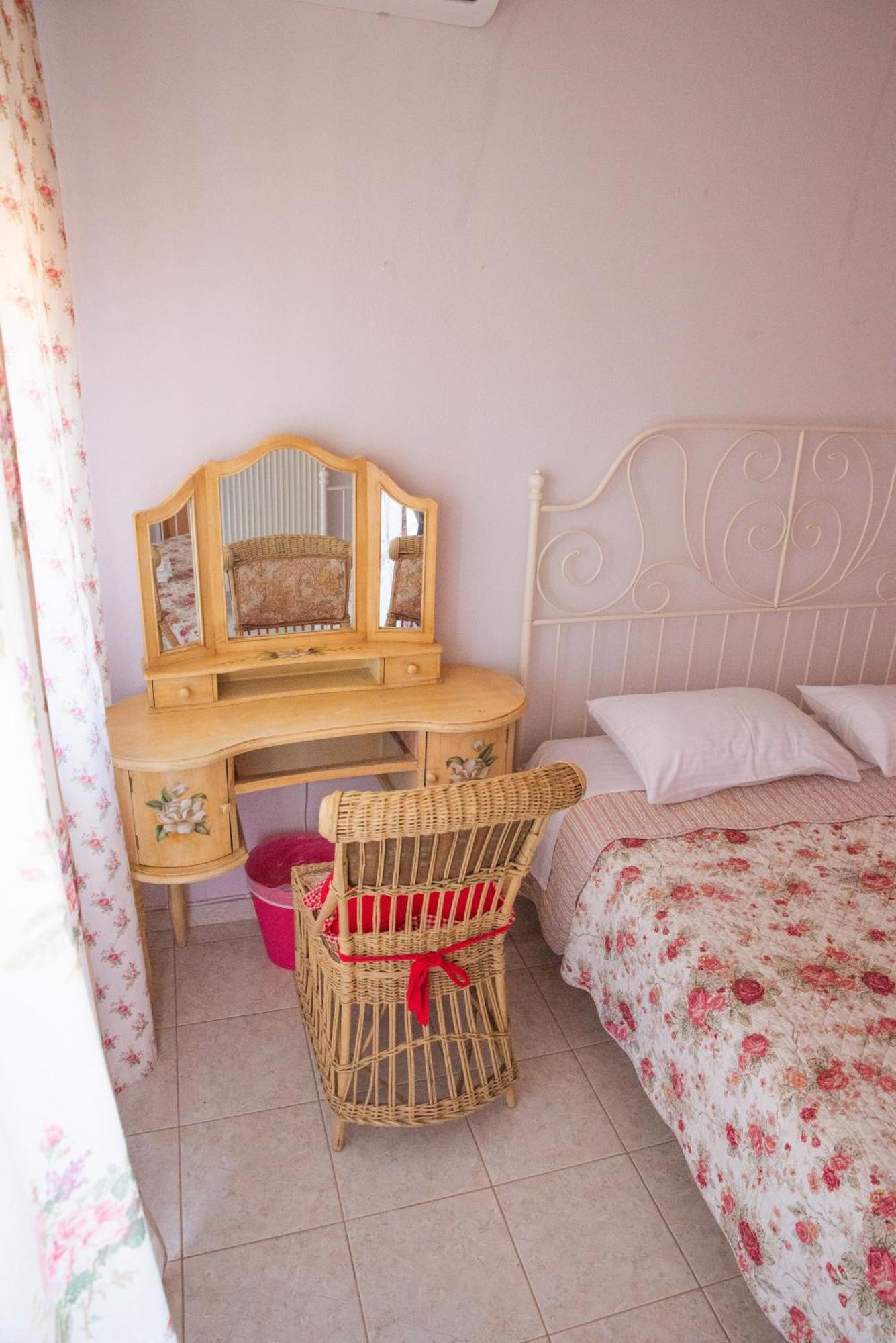 亚历山德鲁波利斯The Early Bird - Cosy 2-Floor House With Garden别墅 外观 照片
