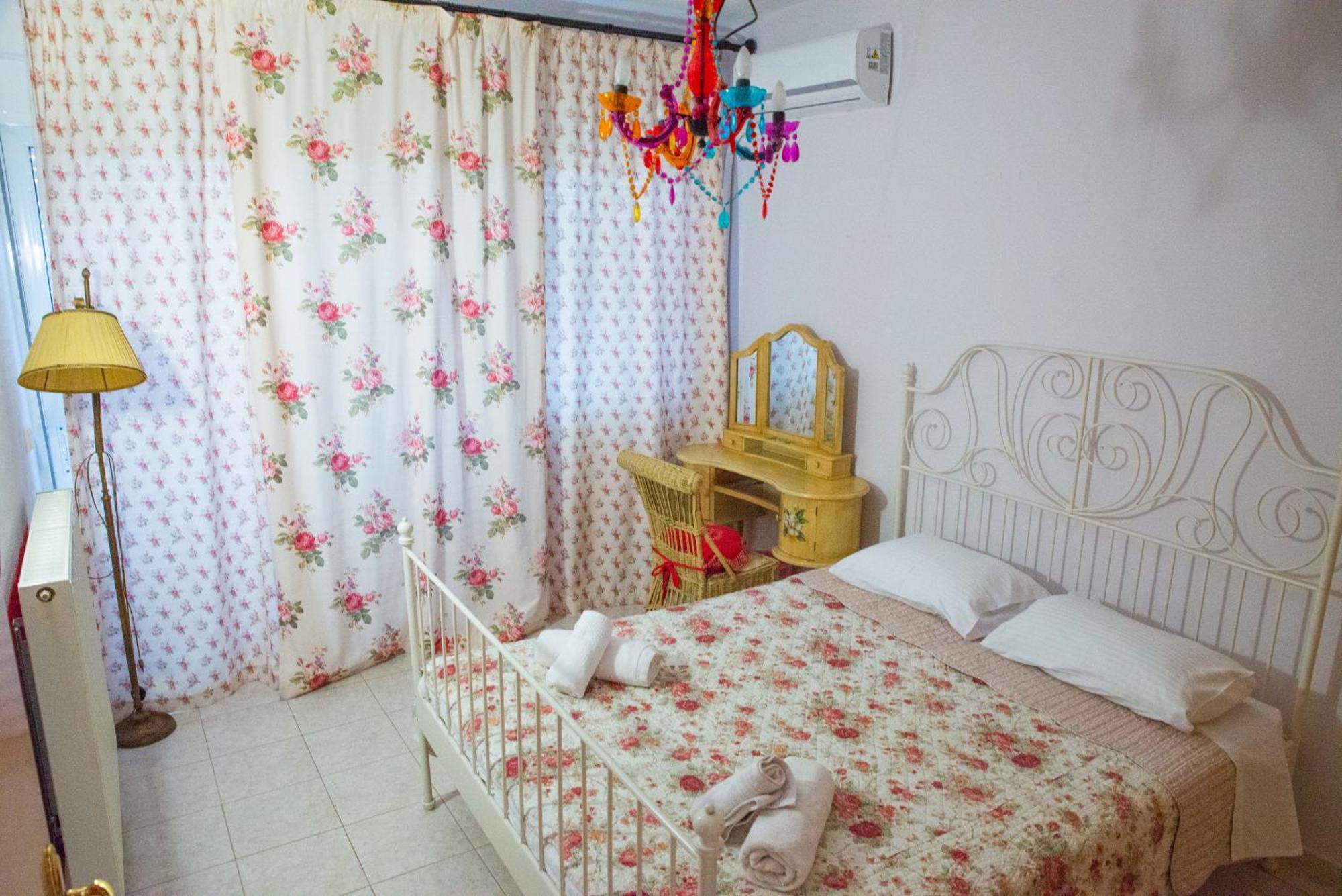 亚历山德鲁波利斯The Early Bird - Cosy 2-Floor House With Garden别墅 外观 照片